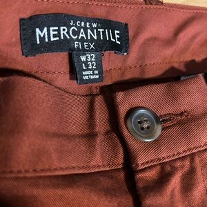 J Crew Mercentile Men’s burnt orange Khaki’s size 32/32